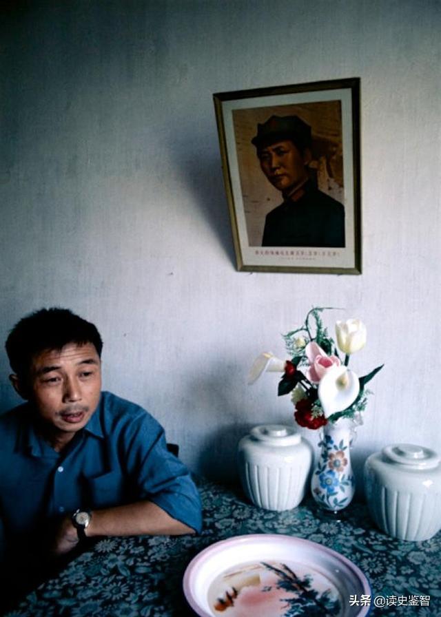 1973年中国真实老照片：90后难以想象70年代的人们是这样子生活