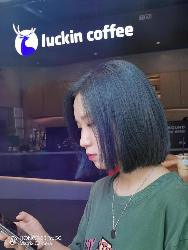 精彩不错过 功能很有料，荣耀30 Pro的AI精彩瞬间