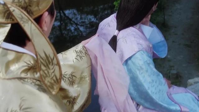 《唐伯虎点秋香》中，桥头那个婀娜多姿的女子，如花的替身是谁？