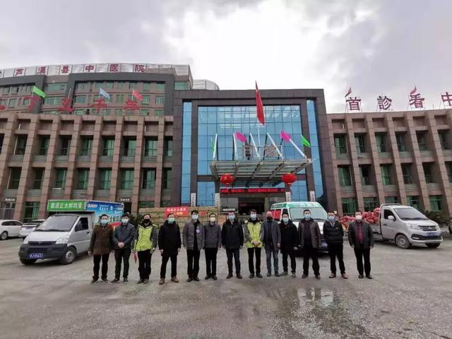 流行“疫”壇新组合，心手相牵，弛拼四海，记