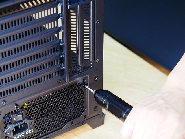 骨伽影舞者X7让PC运行更加稳定的机箱
