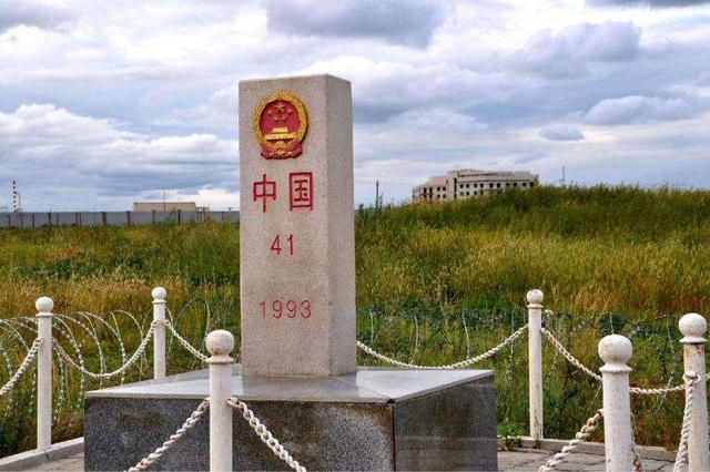 犯人逃亡时，如果越过国界线不到1米，可以远距