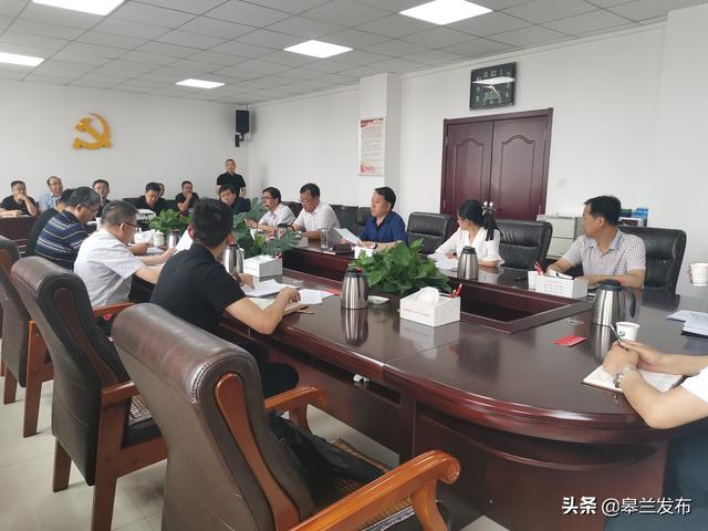 �м�ί����ǡ���ί�����γ��������ж��������ص��ڷ���ִ᳹�й���