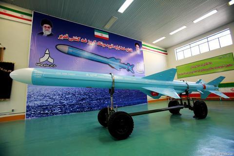 仿制中国的导弹闯大祸！伊朗演习击中自家军舰