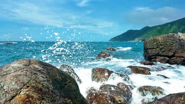 人均500元！这座有海有羊有草原的小城，随手一拍尽显异国风情