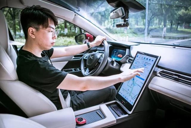从手动挡换到小鹏G3的自动辅助驾驶，有这些喜人的发现