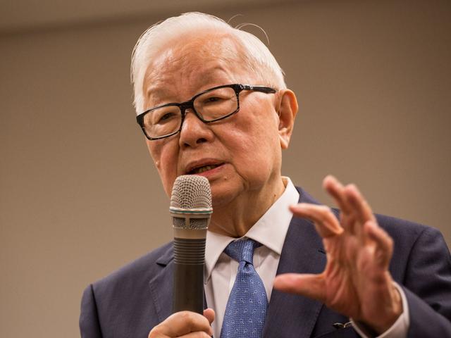 台积电是谁，为何不敢得罪美国？华为被美国围