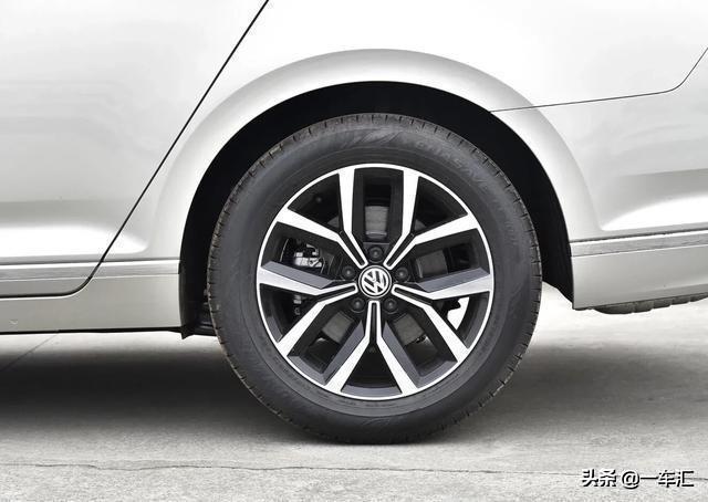 一汽大众新款迈腾，那些被帕萨特“伤过心”的人，还会选择它吗