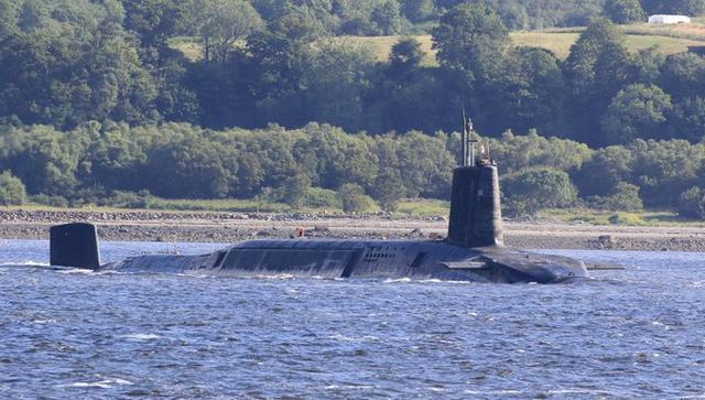 Ӣ������Ϊ�����������������˵�ͷҪ��������Ǯ ����Ա�ܾ���