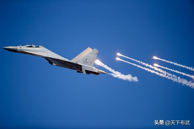 ս���������ڼ�-20�����վ��������У���-16װ�������ѳ�100�ܣ�