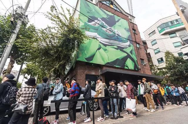 运动鞋“销量神话”：一款式卖出7亿双，就连耐