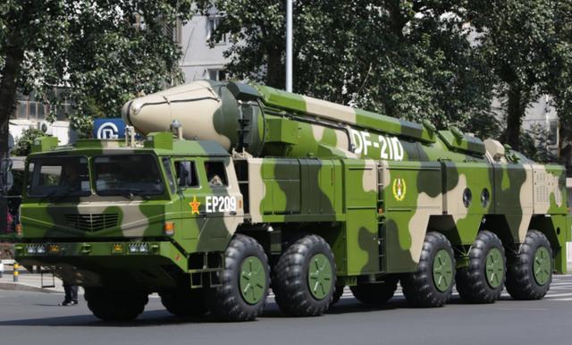 击沉一艘核动力航母有哪些方法？俄罗斯提出3种，我们还多一种