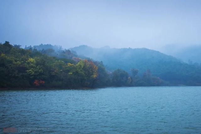 2天嗨够6种玩法，泡温泉、看萤火虫、坐小火车，