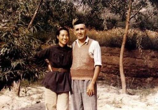 出现在延安最靓丽的两大美女，其一婚姻美满，