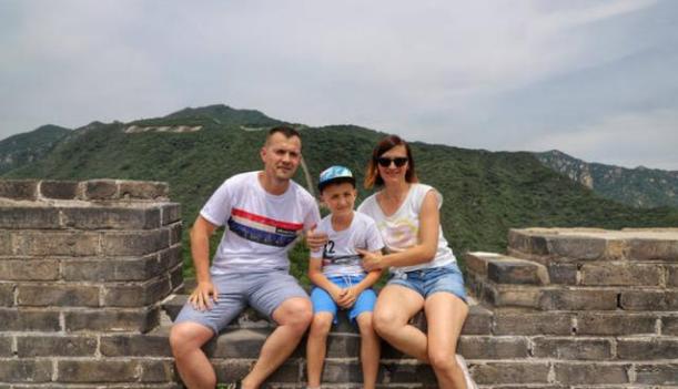 国外危险？大量外籍华裔想要回国，网友：没有