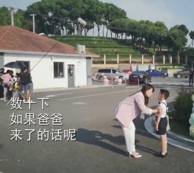 『拍戏』刘涛回应拍戏时念数字 无中生有被冒犯到