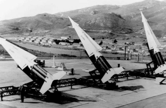 德国不要的波兰要，欢迎核武器进驻，俄罗斯：