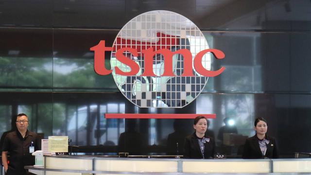 台积电“断流”，华为紧急囤了1800亿元芯片！能抗多久？