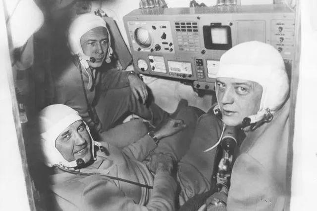 为什么遇难宇航员的尸体，不能从太空运回地球