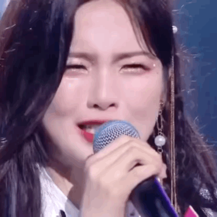 杨超越：本想成为赵丽颖低配版，却活成了职场