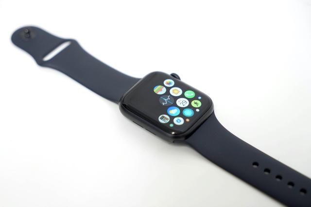 鸡蛋碰石头？荣耀MagicWatch 2对比Apple Watch Series