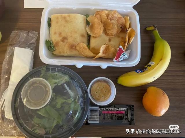从国内回加拿大de隔离日记：隔离酒店每天吃的是这样的...