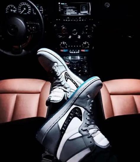 罗志祥风波之后高调炫富，依旧与好友相约打球，传经纪人已生小孩