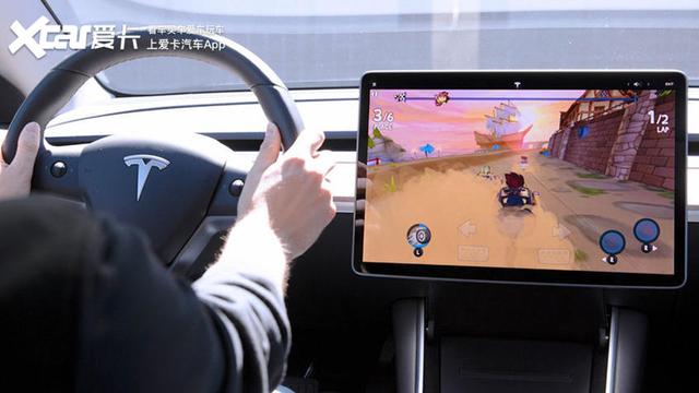 价格不菲，一点用没有，千万别为这些鸡肋配置花冤枉钱