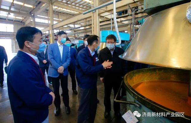 市委常委、市总工会主席雷天太到天桥区调研
