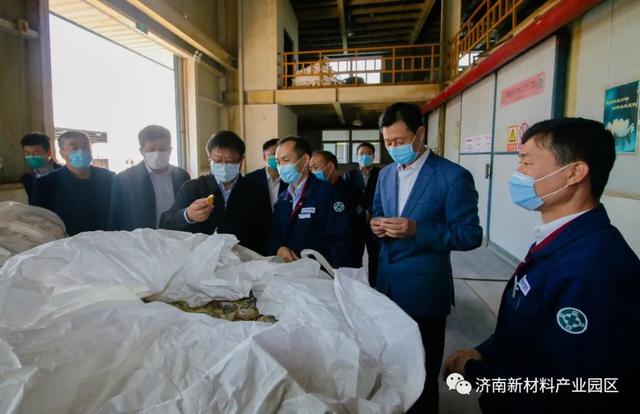 市委常委、市总工会主席雷天太到天桥区调研