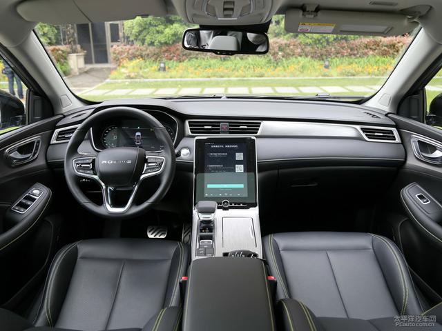 新车标\u002F斑马系统 荣威RX5 PLUS到底香不香？