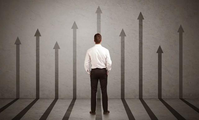 不躬身入局，别当管理者