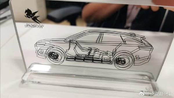 华为汽车解决方案即将来临！汽车模型在体验店