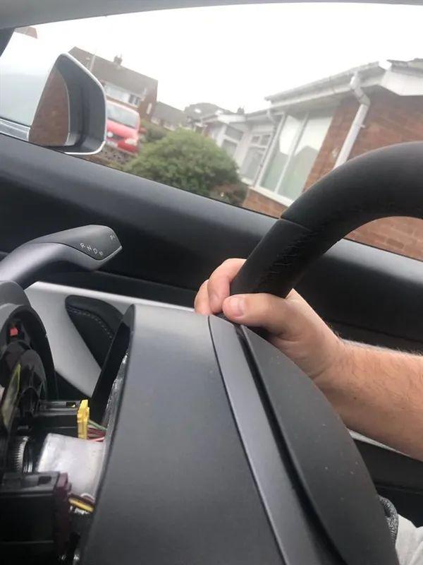 特斯拉被曝APP宕機：車主被困無法出行