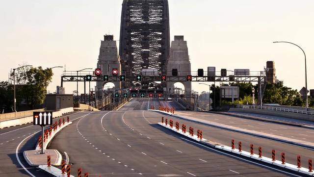 新冠期间澳洲实施新限制 新州公交运力大减逾7成