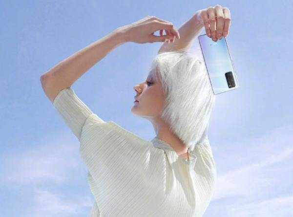 荣耀30系列流光幻镜今天开售 意外之“镜”捕捉