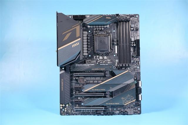 内存超频能力依旧拔群！微星MEG Z490 ACE主板评测