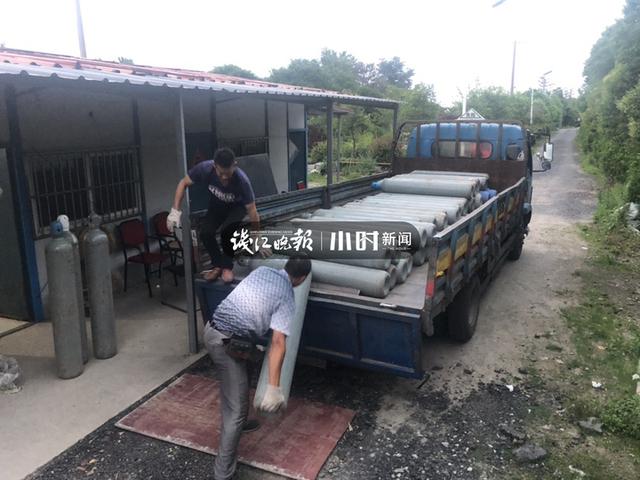 19岁的她出于好奇接触“笑气”，染上吸食恶习，