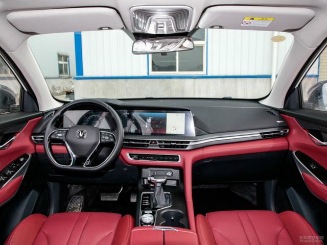 新车标\u002F斑马系统 荣威RX5 PLUS到底香不香？