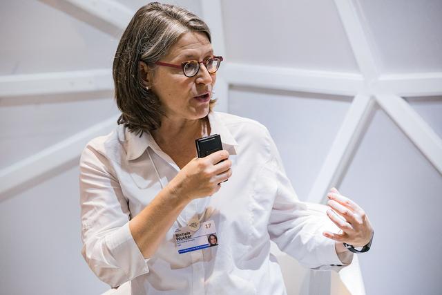 米歇尔•渥克：我们面临着通货膨胀和通货紧缩