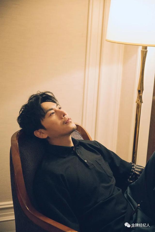 专访秦昊丨“下凡”拍网剧？只要是好内容，手机拍我都行