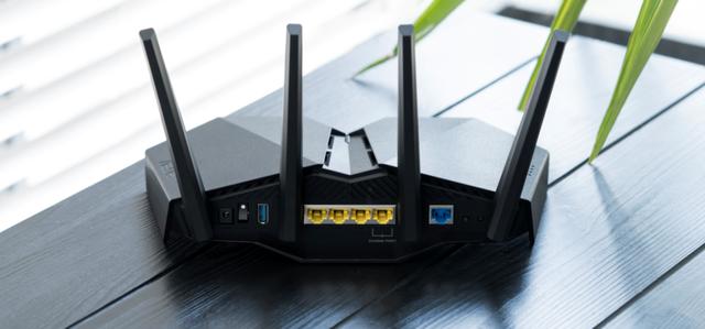 满血的WiFi6电竞路由!华硕RT-AX82U魔鬼鱼疾速体验