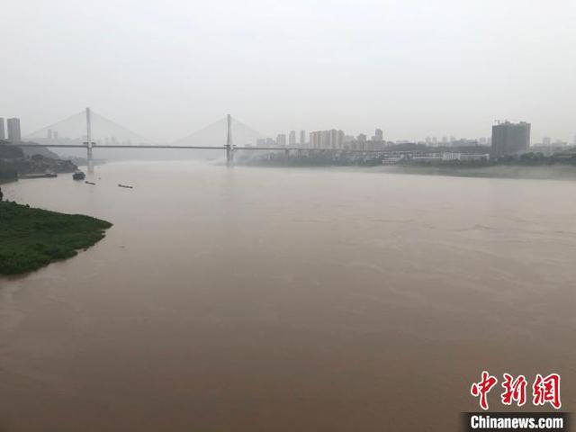 重庆23个区县出现暴雨 发布洪水黄色和橙色预警
