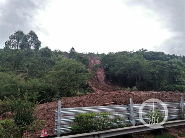 注意！重庆高速多处收费站因暴雨交通管制