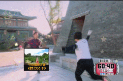 贾玲最出圈的综艺救场！“抢镜”帮关晓彤化解尴尬，这情商无敌了