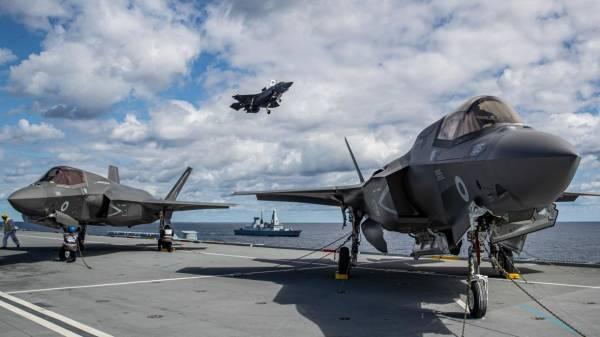 ӢýӢɡɯŮźĸԶϾ