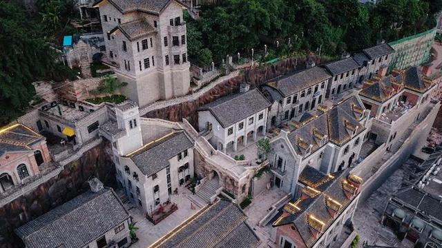 重庆48小时 |在这座火辣的城市里，体验它的5D魔幻感