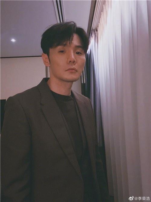 李荣浩不舍《乡村爱情13》“刘能”换人:爷青结