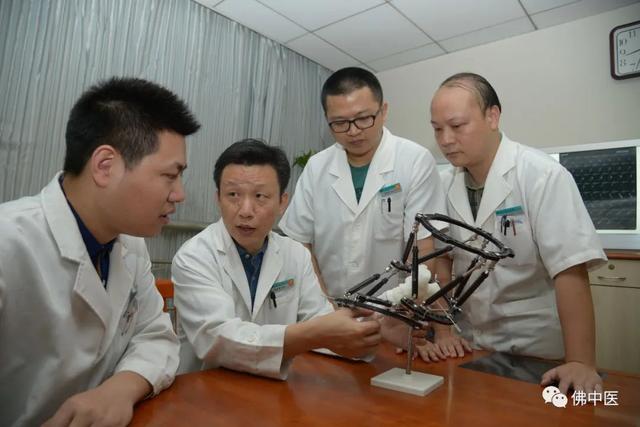 【飒】佛中医新增5名博导、33名硕导，打造中医药人才成长“摇篮”