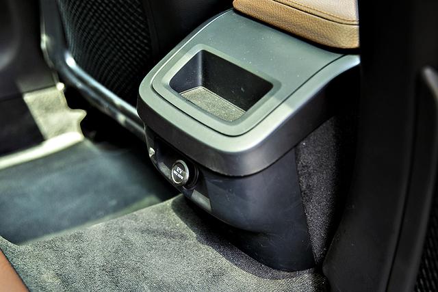 试驾丨沃尔沃V60：瓦罐迷心中又多了一款产品，安全配置丰富，但舒适配置需提升